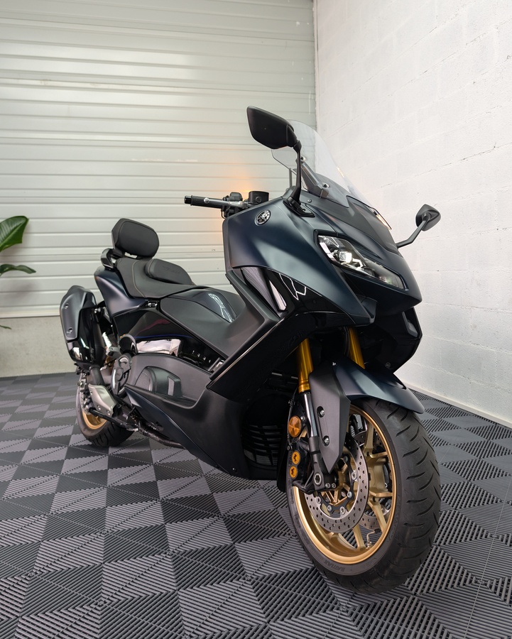YAMAHA T-MAX 560 Tech Max