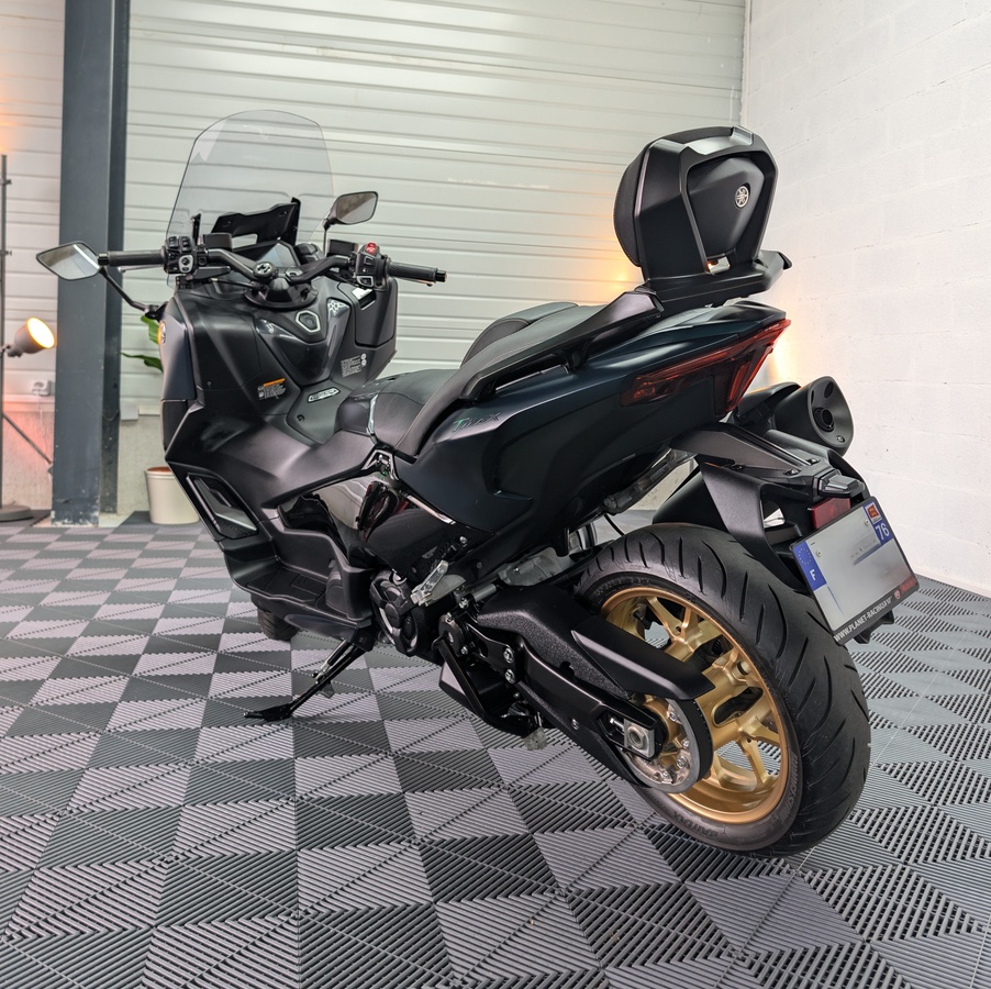 YAMAHA T-MAX 560 Tech Max