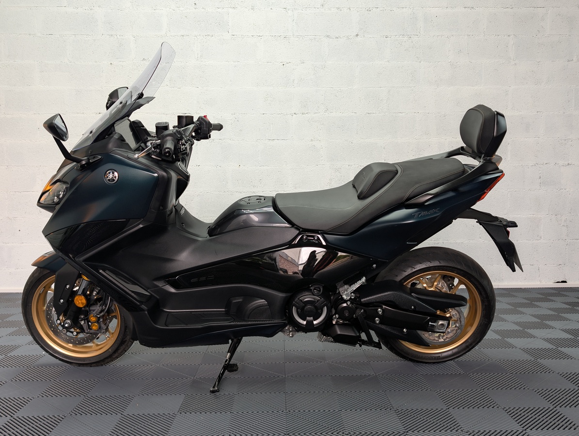 YAMAHA T-MAX 560 Tech Max