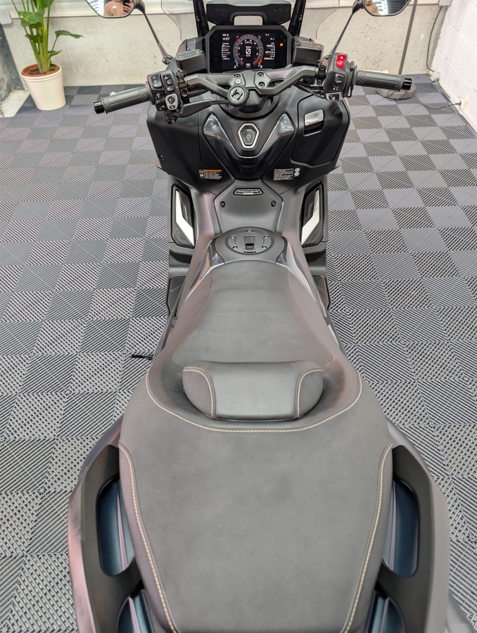 YAMAHA T-MAX 560 Tech Max