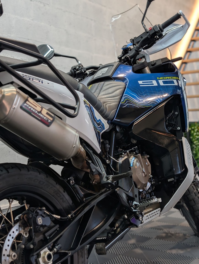 Husqvarna Norden 901 Expédition